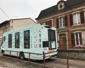 Le Médiabus L'atelier fait Halte aux Islettes